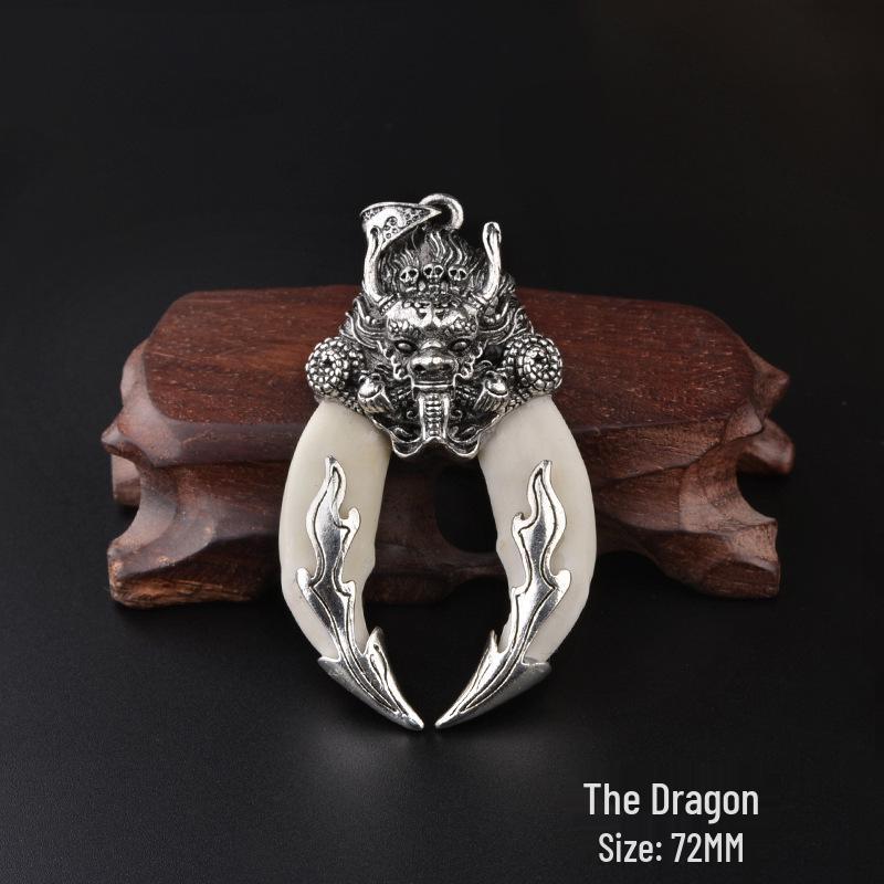 Wolf Fang Pendant: Domineering Amulet & Gift for Men & Women