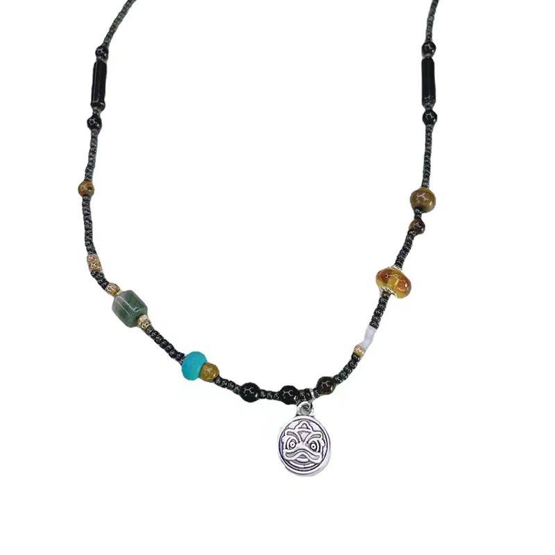 New Chinese Retro Lion Beaded Necklace Femininity Personality Versatile Niche Ethnic Style Collarbone Chain Sweater