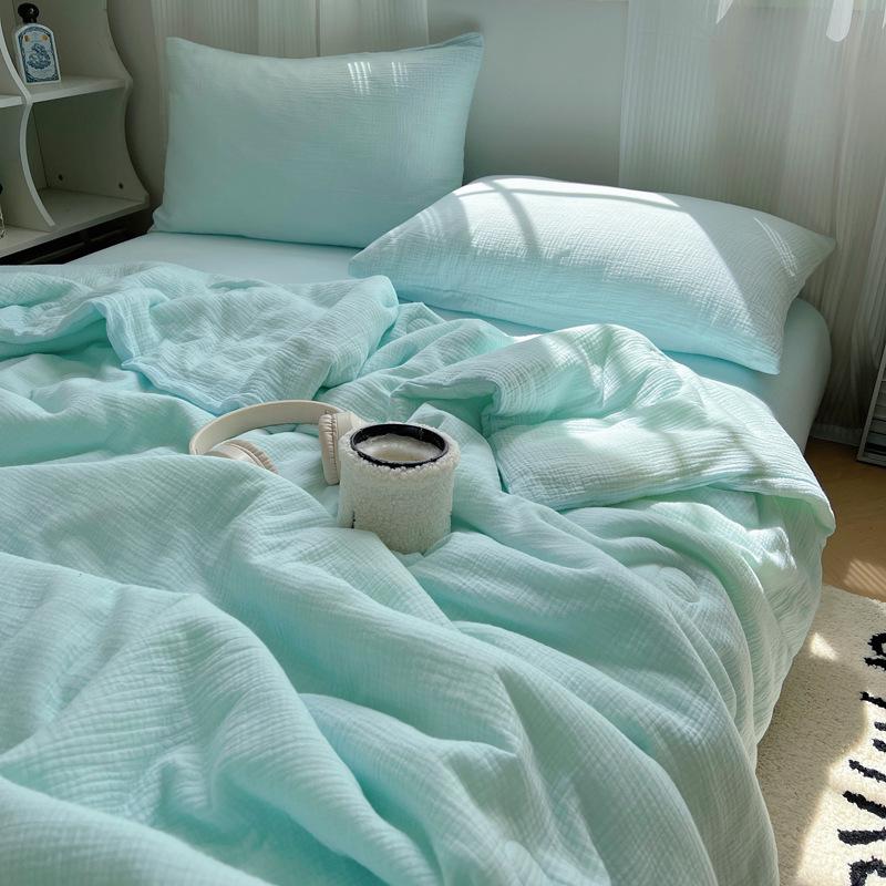 Minimalist Solid Color Cotton Quilt Set: Soft, Skin-Friendly, Machine-Washable Summer Quilt for Dorms (4-Piece, Single/Double).