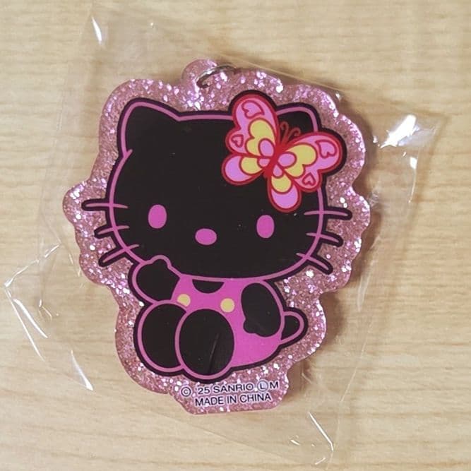 

Pink GAL Hello Kitty Acrylic Keychain Capsule Toy Gacha