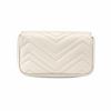 Gucci Borsa a tracolla messenger in pelle trapuntata con logo Double G Marmont, ultra mini, modello da donna, grigio chiaro