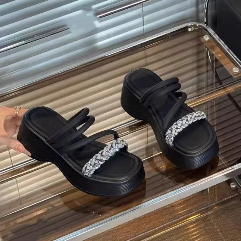 New rhinestone muffin versatile small thick-bottomed cool slippers women wear summer one-word beach slippers