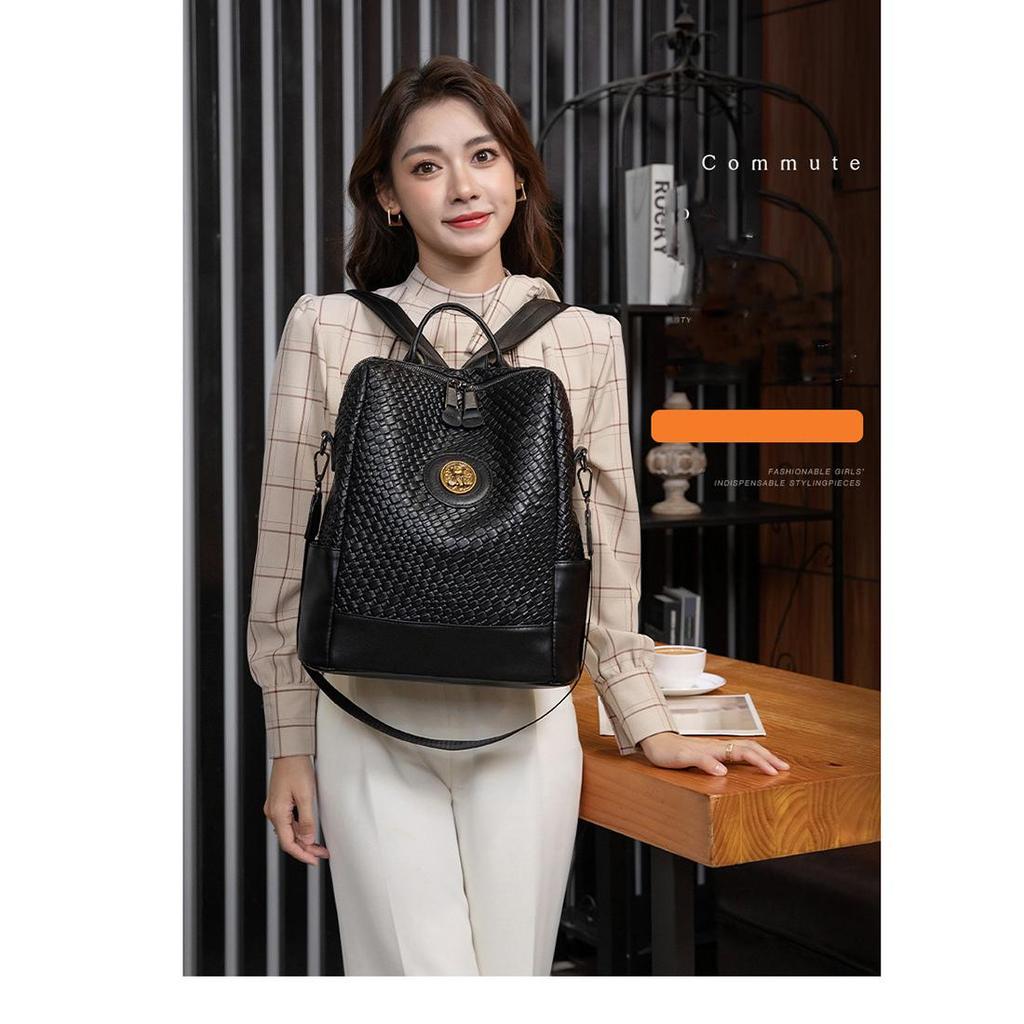 2024 Nowy damski plecak projektant wysokiej jakości miękka skóra prosty splot modny plecak duża pojemność torby szkolne na ramię