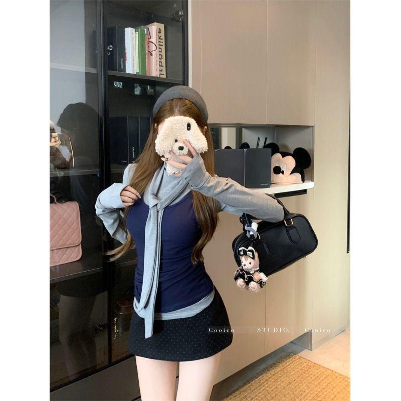 

Женский серый рубчатый костюм-двойка: Футболка с длинным рукавом и круглым вырезом и облегающий топ-майка на бретелях. Extra Large