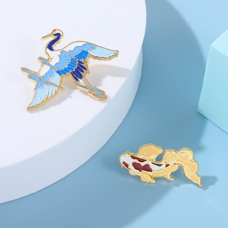 Elegant Crane And Koi Fish Brooch Unique Metal Badge For Couples Fashion Accessory