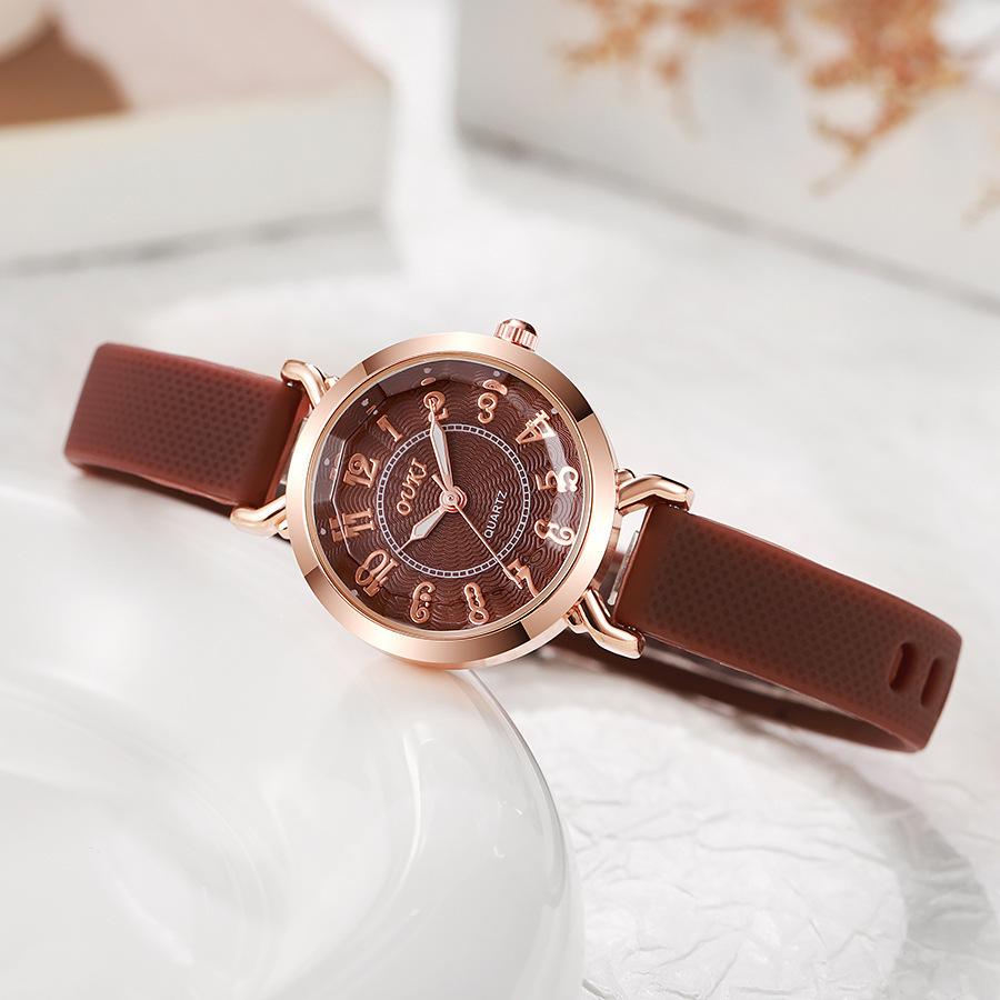Ladies Small Dial Watch Alloy Luxury Quartz Watch Comfortable Silicone Band Fashion Watch