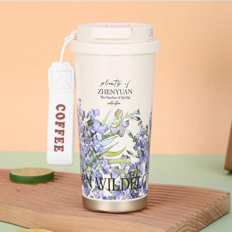 Jednoduchý moderní šálek kávy z nerezové oceli 316 s izolací a brčkem může být vhodný doprovod k vysoce hodnotné cestování, sportu a volnočasové kávě.