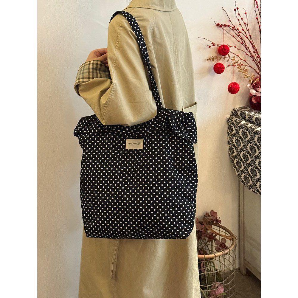 

Floral-patterned Women s Versatile Large-capacity Crossbody Tote Bag for Commuting