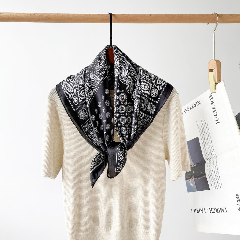 New high-end silk scarf for women retro black and white cashew print scarf small square scarf paired with headscarf