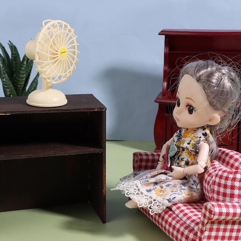 Ventilatore in Lega Miniatura per Casa delle Bambole Arredamento Ventilatore di Simulazione Accessori per Mobili Bambole Giocattoli per Bambine Regalo