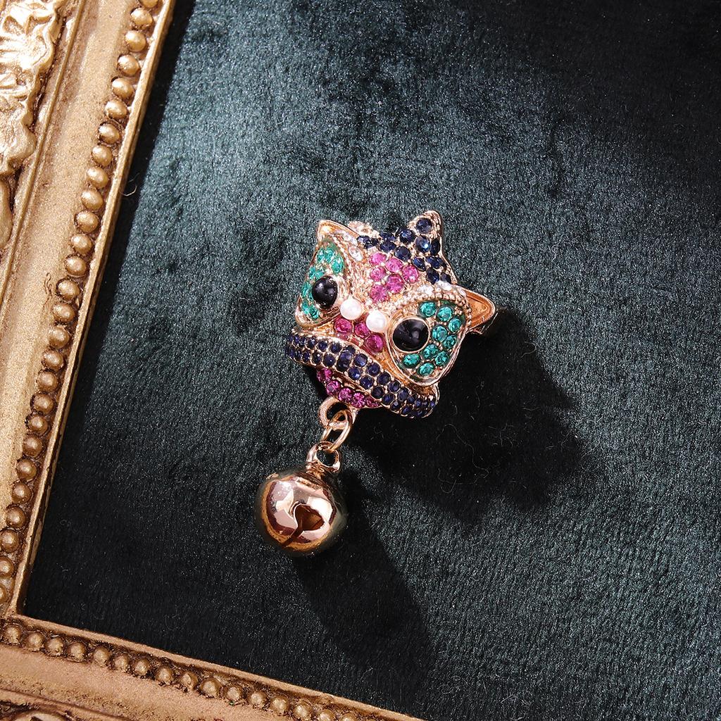Fashion Personalized Chinese Style Lion Wake Pin Full of Rhinestones Cute Bell Chest Flower Fashion Accessories
