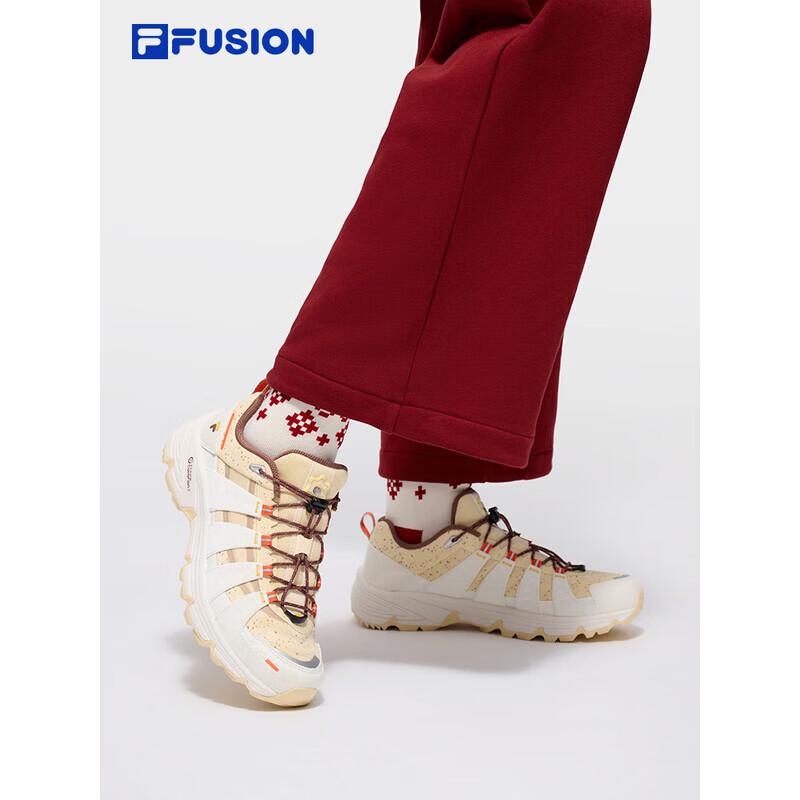 FILA FUSION Como X Unisex Sports & Casual Shoes 36