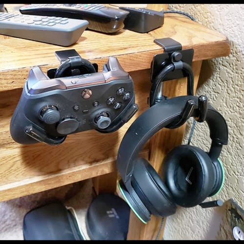 YYST Desk Mount Game Controller Holder Clamp-on Hanger Holder Storage Rack for PS3/PS4/PS5/Xbox 360/Xbox One/S/X/Elite/Series S/Series X Controller, P