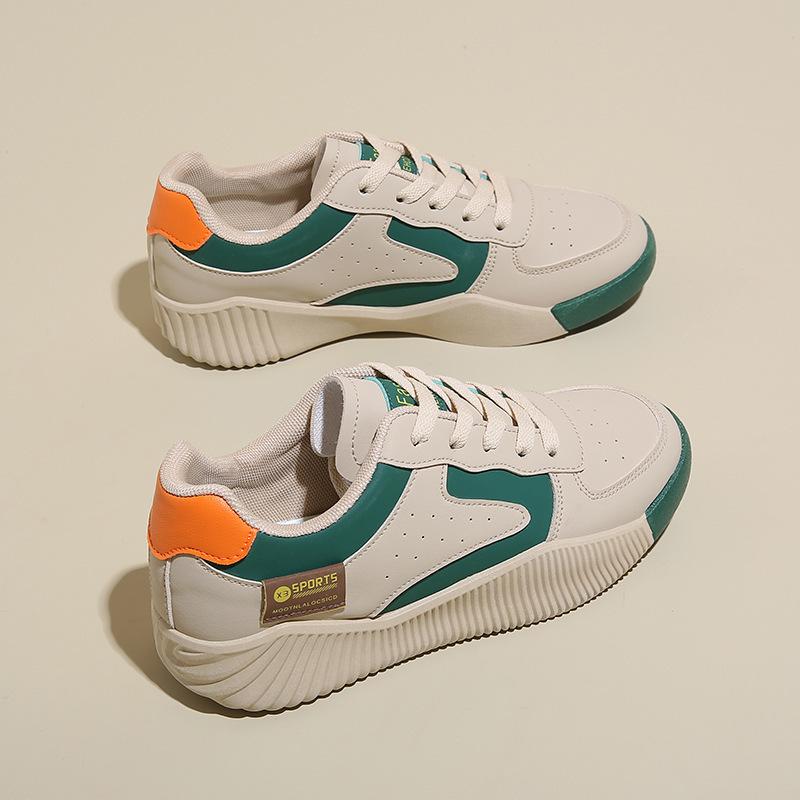 

2025 spring and autumn women s shoes new breathable little white shoes children students Korean version platform sports shoes casual board shoes 36