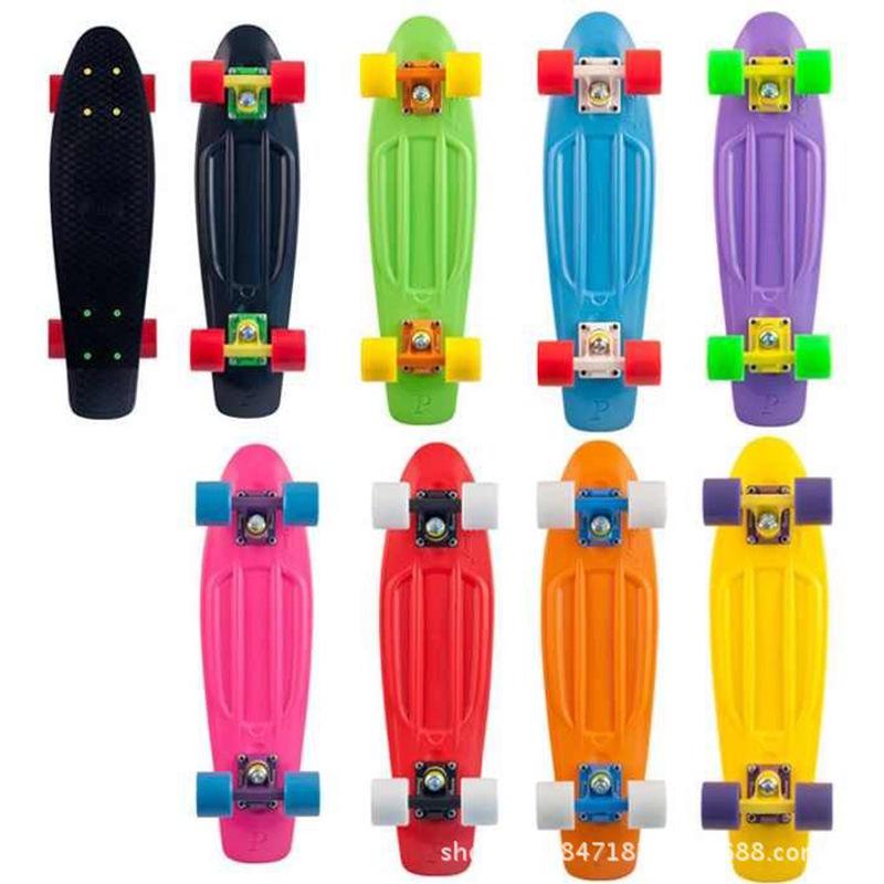 

Пластиковый скейтборд для начинающих с одним киком для детей и взрослых - Уличный круизинг, маленькая доска-рыбка. 22 inches