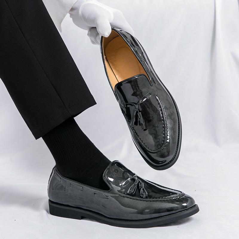 Luxury Brand Tassel Leather Shoes Men Loafers Breathable Men's Casual Driving Shoes Soft Sole Moccasins Comfortable Flat Shoes