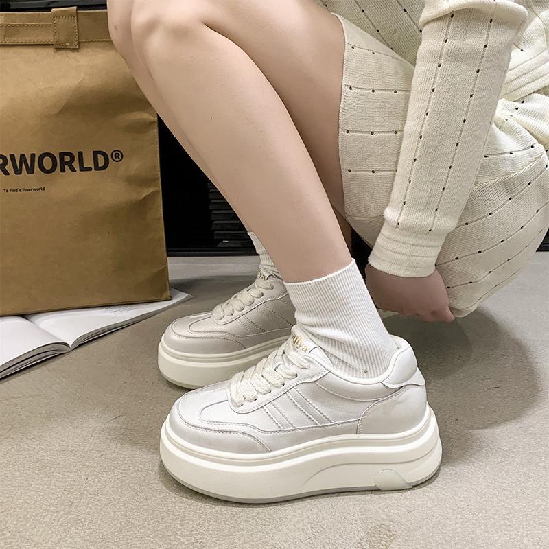 Leather polished platform Internet celebrity white shoes women's 2025 autumn new heightening lightweight board shoes casual sports women's shoes tide