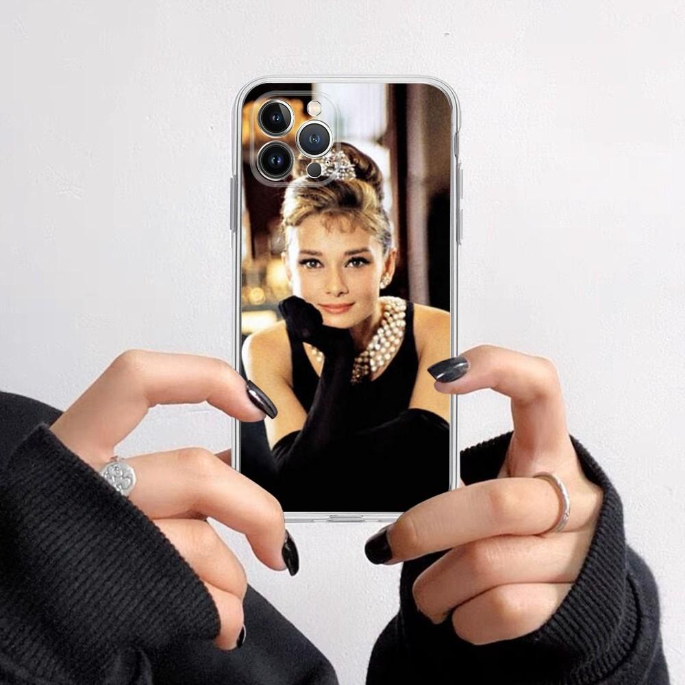 Audrey Hepburn Phone Case for iPhone 16 15 8 7 6 6S Plus X SE XR XS 14 11 12 13 Mini Pro Max Mobile Case