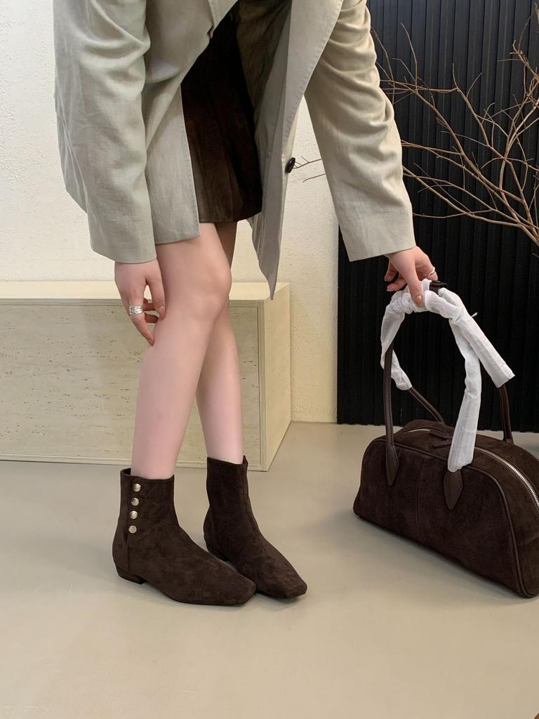 2025 Autumn and Winter New Button Lazy Retro Low Heel with Martin Boots Suede Square Head Suede Short Boots
