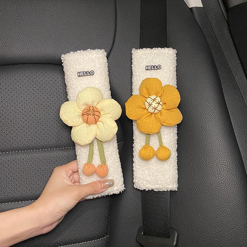 Cute Sunflower Plush Car Seat Belt Cover Artificial Lamb Shoulder Pad Protection Car Decoration Comfortable Soft Accessories