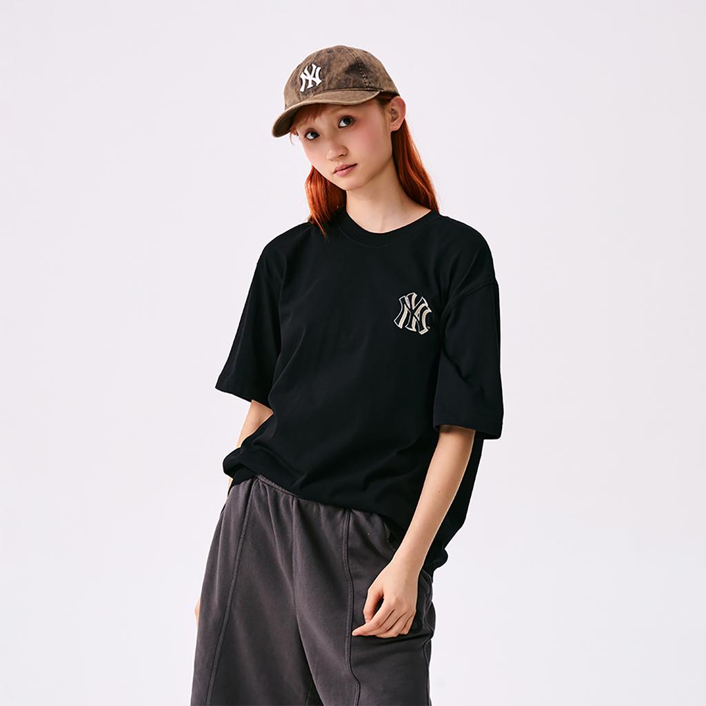 New MLB New York Yankees Old Flower SS25 T Shirt Unisex Black 3ATSM2153-50BKS