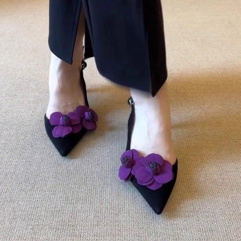 Retro Pointed Toe Three-dimensional Flowers Beautiful Baotou Sandals Women's Outer Wear Stiletto Heel Back Trip Strap Sandals