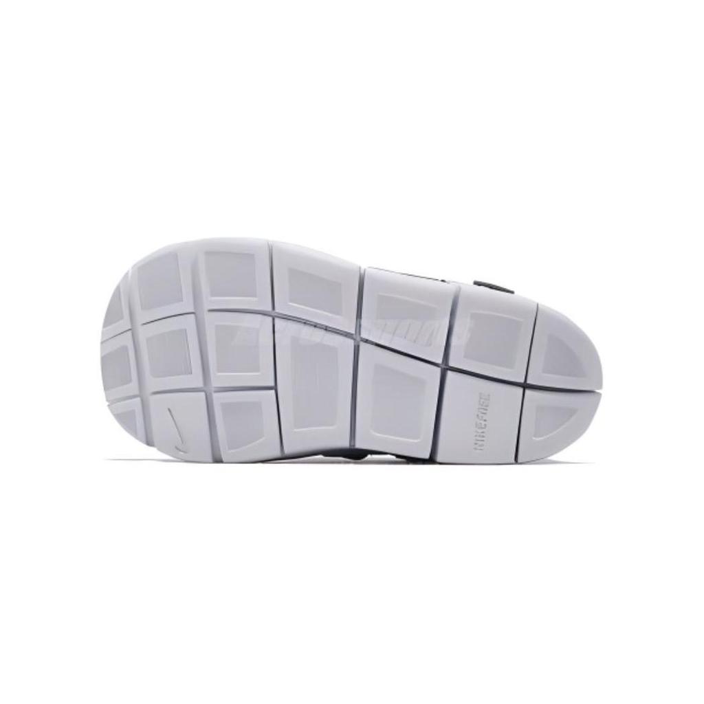 Nike Dynamo Free Slip Resistant Abrasion Resistant Slip Resistant Abrasion Resistant Low top Toddler Shoes Gray BQ7106-001