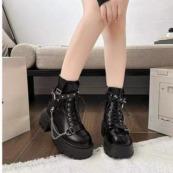 Women's 2025 Retro Punk Martin Boots - Height-Boosting, Petite, Versatile Short Boots for Spring & Autumn