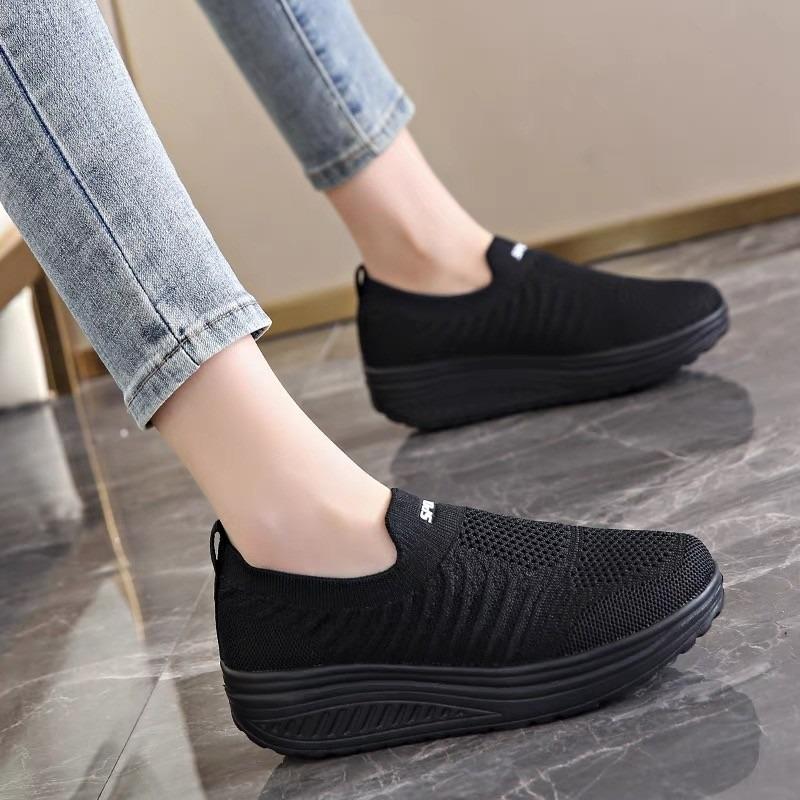 All Black Work Shoes, Women's Spring and Summer Standing for a Long Time Is Not Tired, Small Black Shoes, Platform Muffin Rocking Shoes