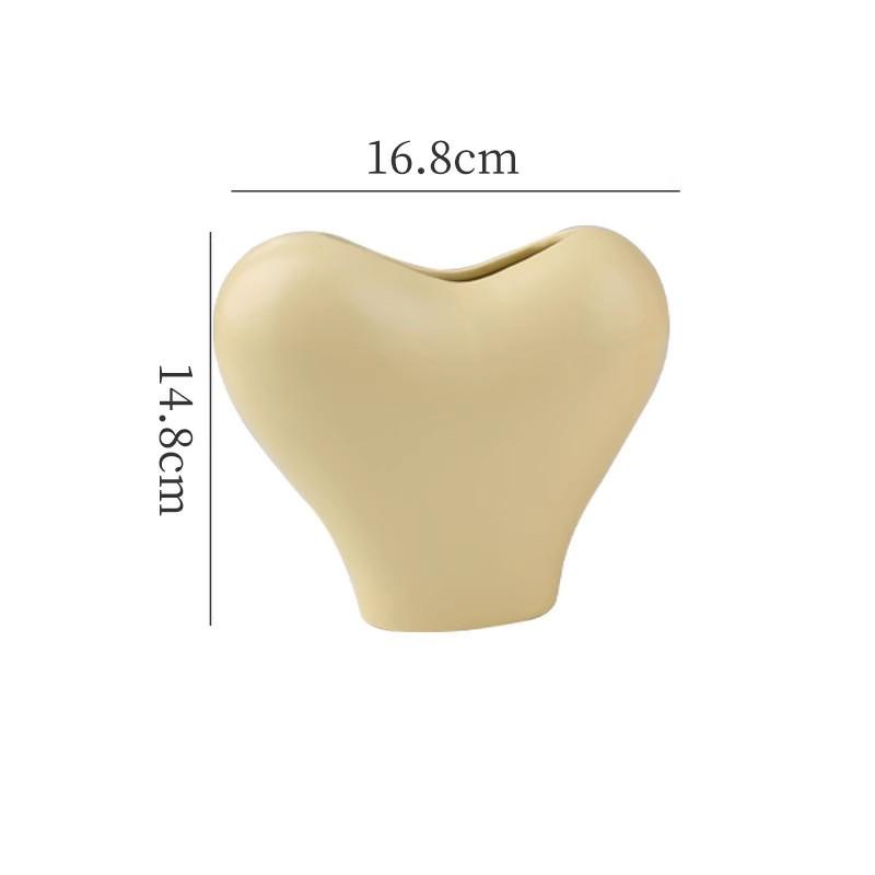 European Heart Shaped Ceramic Vase Delicate Hydroponic Flower Arrangement Container Room Dining Table Love Vase Home Decoration