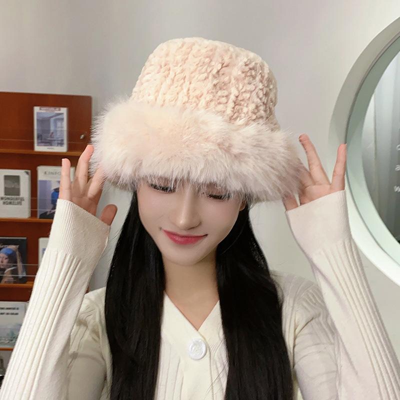 

Модная и высококачественная плюшевая мягкая восковая шляпа-ведро для женщин, утолщенная на зиму для защиты от холода и сохранения тепла, модная, чтобы показать маленькое плюшевое лицо темно-коричневого