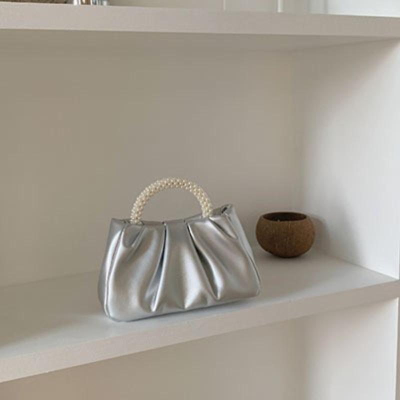 Folded messenger cloud bag sweet girl pearl handbag women's fashion versatile mini mobile phone small bag