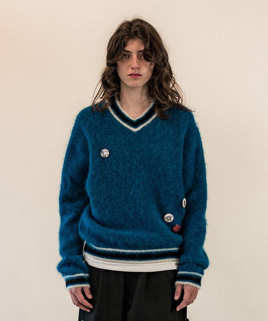 THEVINYLHOUSE Shaggy V Neck Sweater Blue