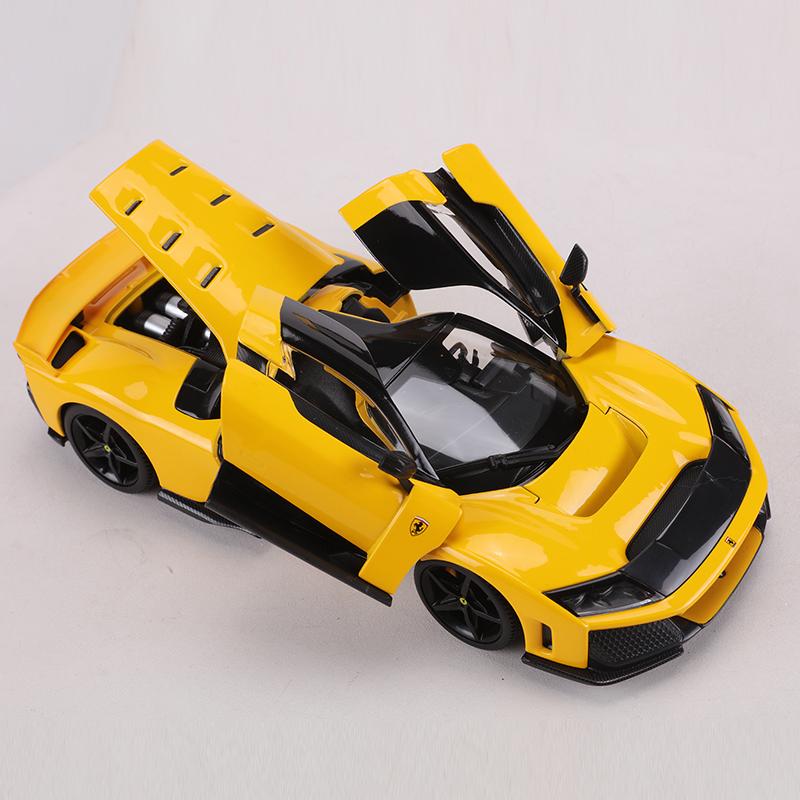 Burago 1:24 Ferrari F80 Die-cast Alloy Full-opening Door Car Model Toy Collectible Ornament