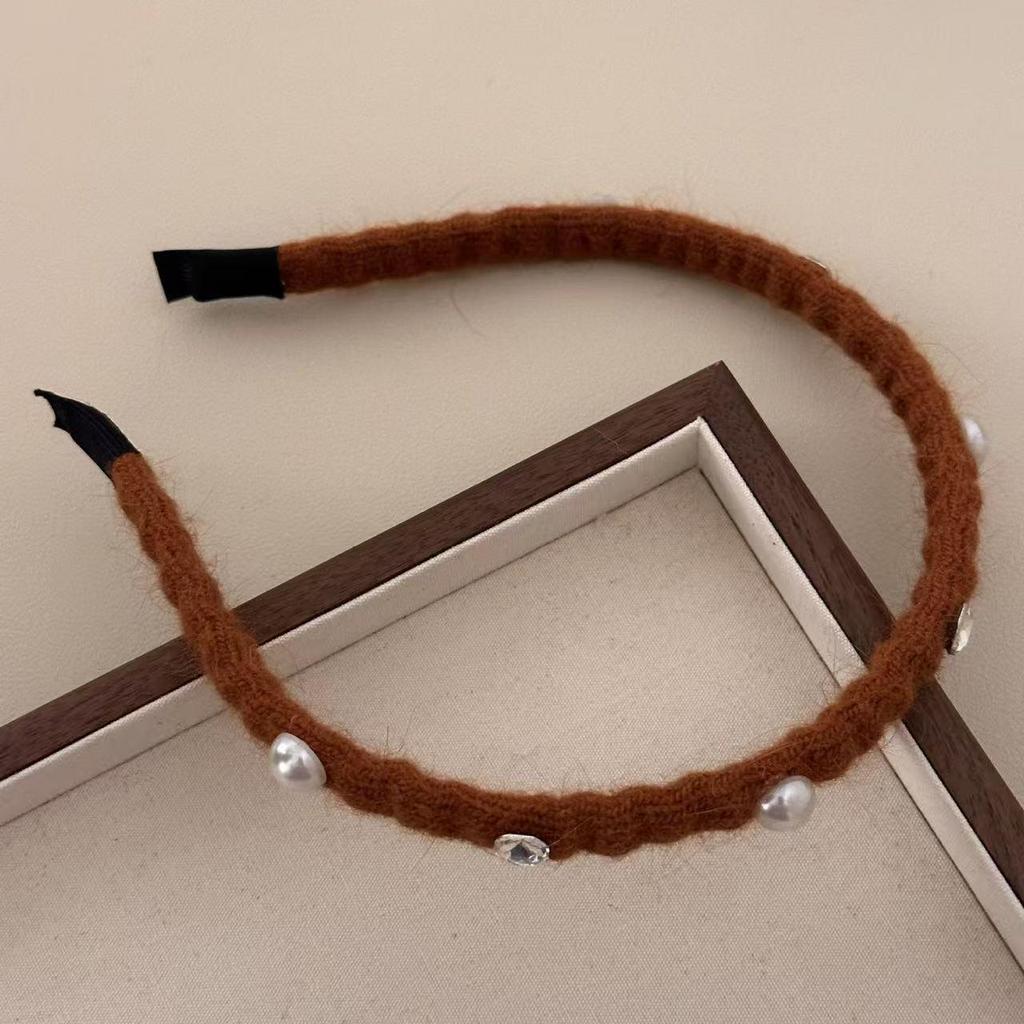 Luxury Rhinestone Pearl Knit Headband: Women's Elegant Plush Headwear