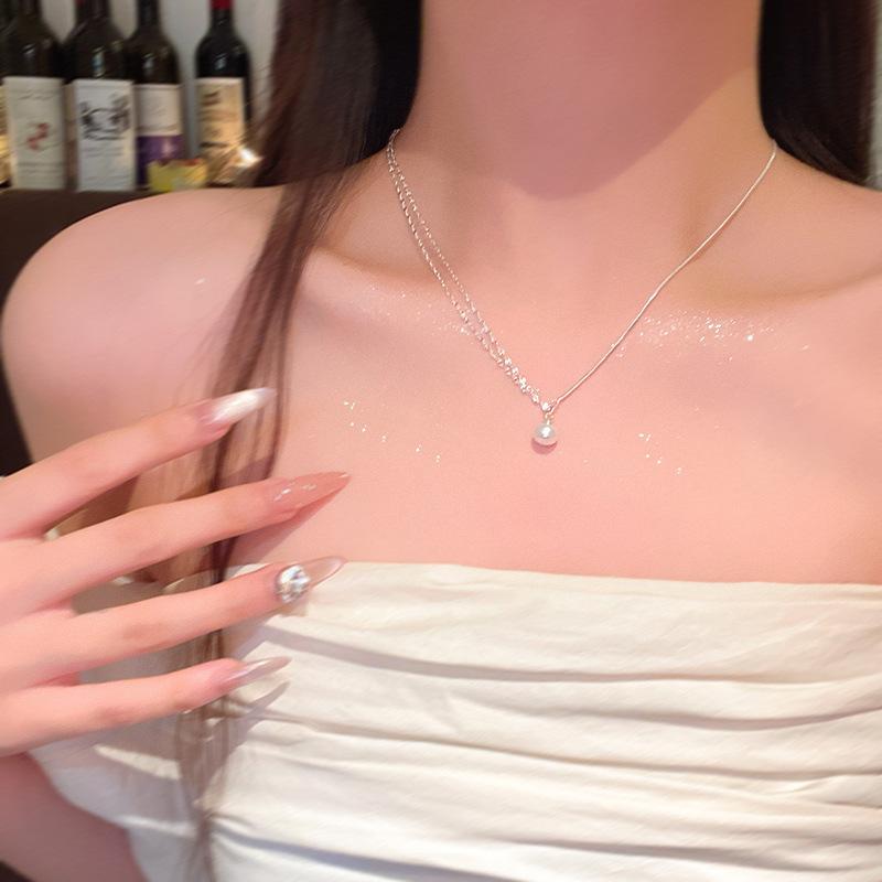Light Luxury Niche High-end Pearl Necklace Women's Fashion Versatile Temperament Titanium Steel Clavicle Chain Internet Celebrity Necklace
