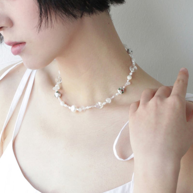 Stolen Necklace_WHITE CALLISTO CLOVER