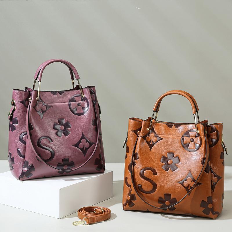 Bolsa Tote Feminina da Moda, Em Relevo com Letras Vintage, Grande Capacidade, Couro PU, Alça Ajustável, Bolsa Profissional para Negócios, Deslocamento, Advogada, Professora