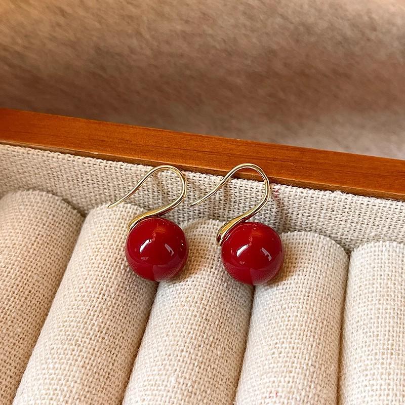 Korean Style S925 Silver Pearl Stud Earrings for Women - Simple, Elegant, and High-End