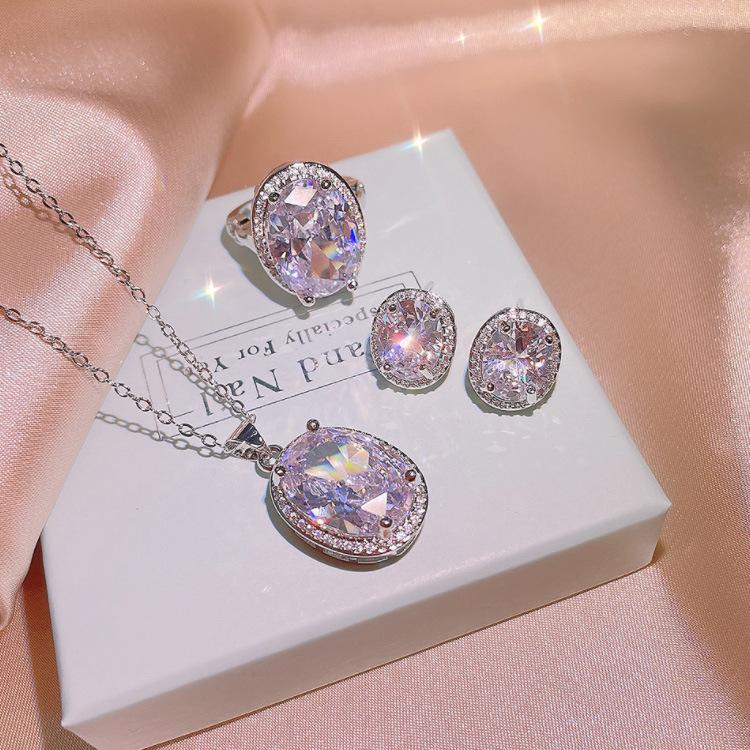 Celebritate Internet Transmisiune Live Set Trei Piese Oval Zircon Lux Inel Colier Pandantiv Cercei Set Nuntă