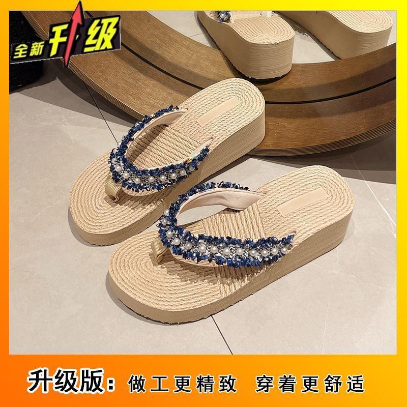 2025 Summer New Slippers Go Out Xiaoxiang Flip-flops Women's Retro Wedge Heel Light Flip-flops