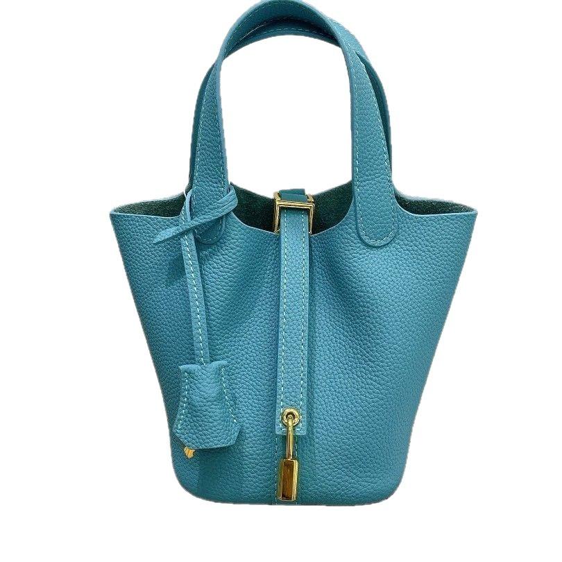 Large Capacity First-Layer Cowhide Vegetable Basket Bag, High-End Light Luxury Versatile Handbag