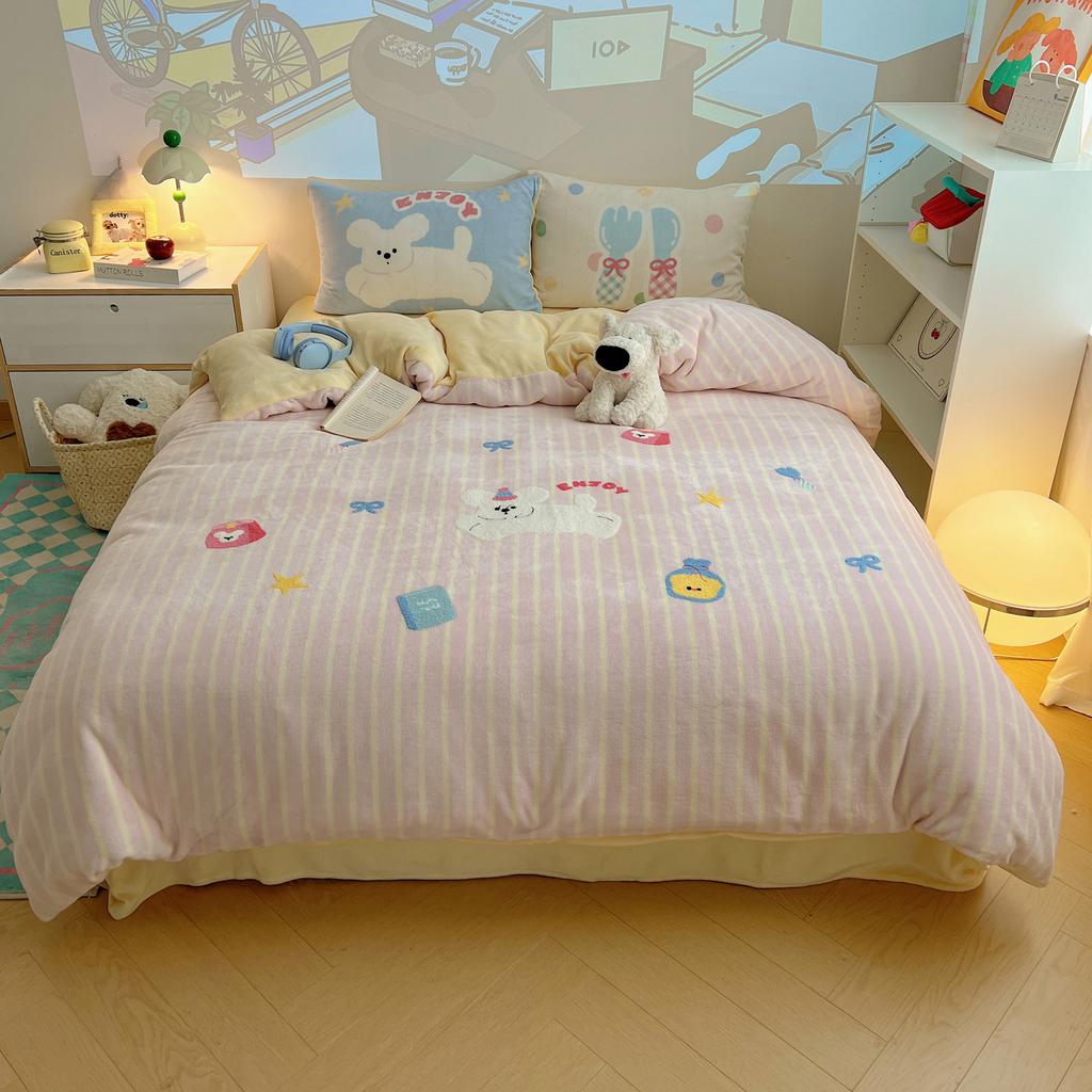 Thickened Milk Fleece Towel Embroidery Four-Piece Set 1.2M Bed Sheet Three-Piece Set, Gingerbread Small
