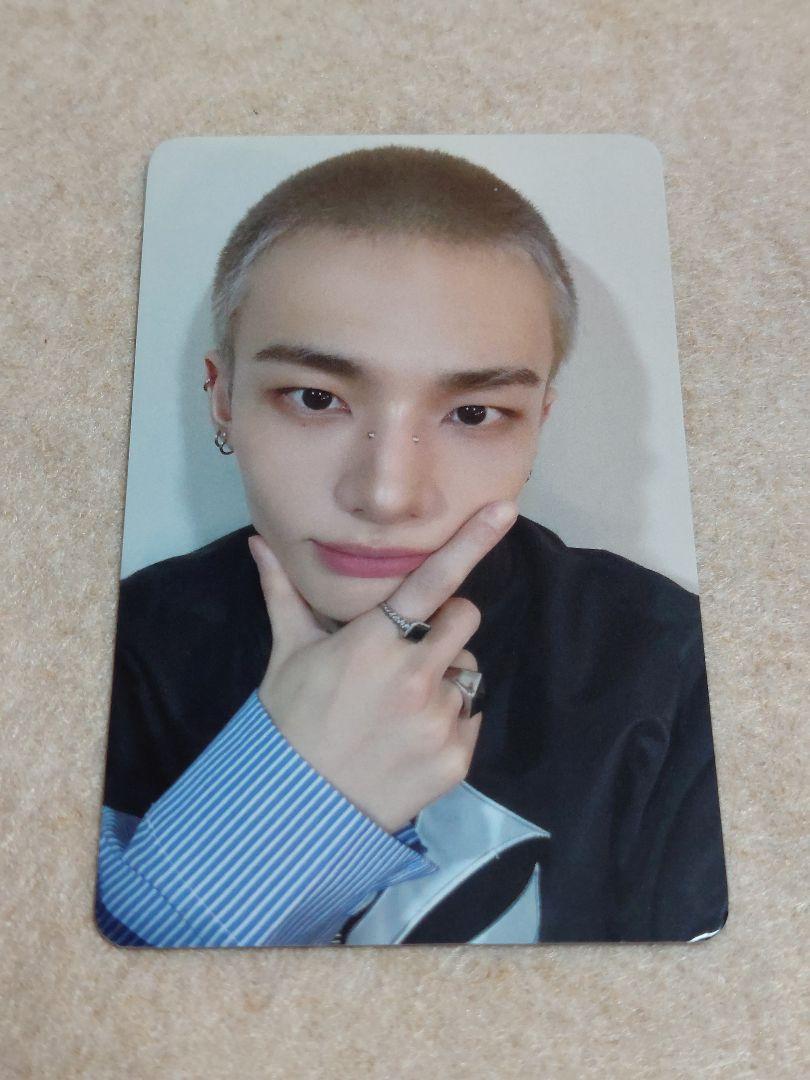 

[USED] Stray Kids pop-up bonus card Hyunjin