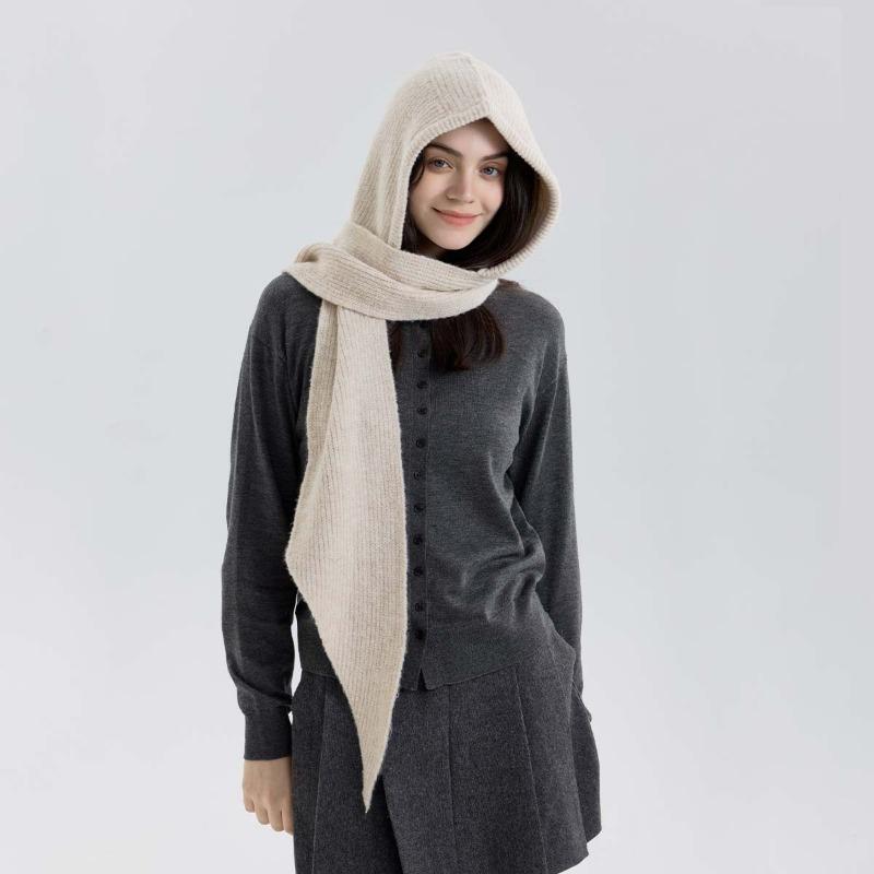 

New pullover integrated warm knitted wool scarf scarf autumn and winter hooded scarf women s outer wear белый
