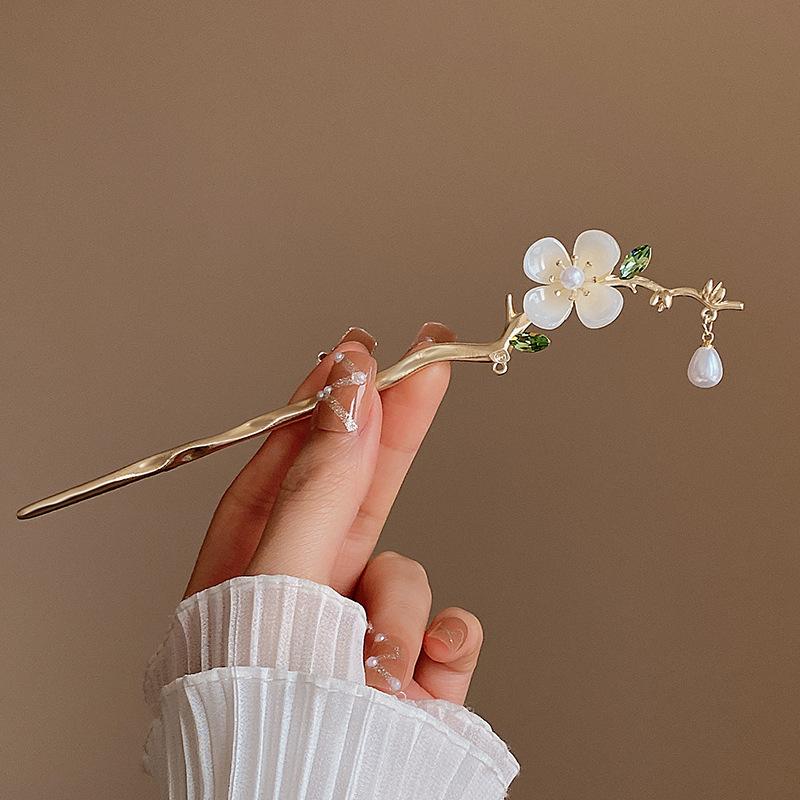 New Flower Hairpin For Women Elegant Floral Butterfly Pearl Tassel Hair Stick Trendy Jewelry Hair Accessories Hair Clips