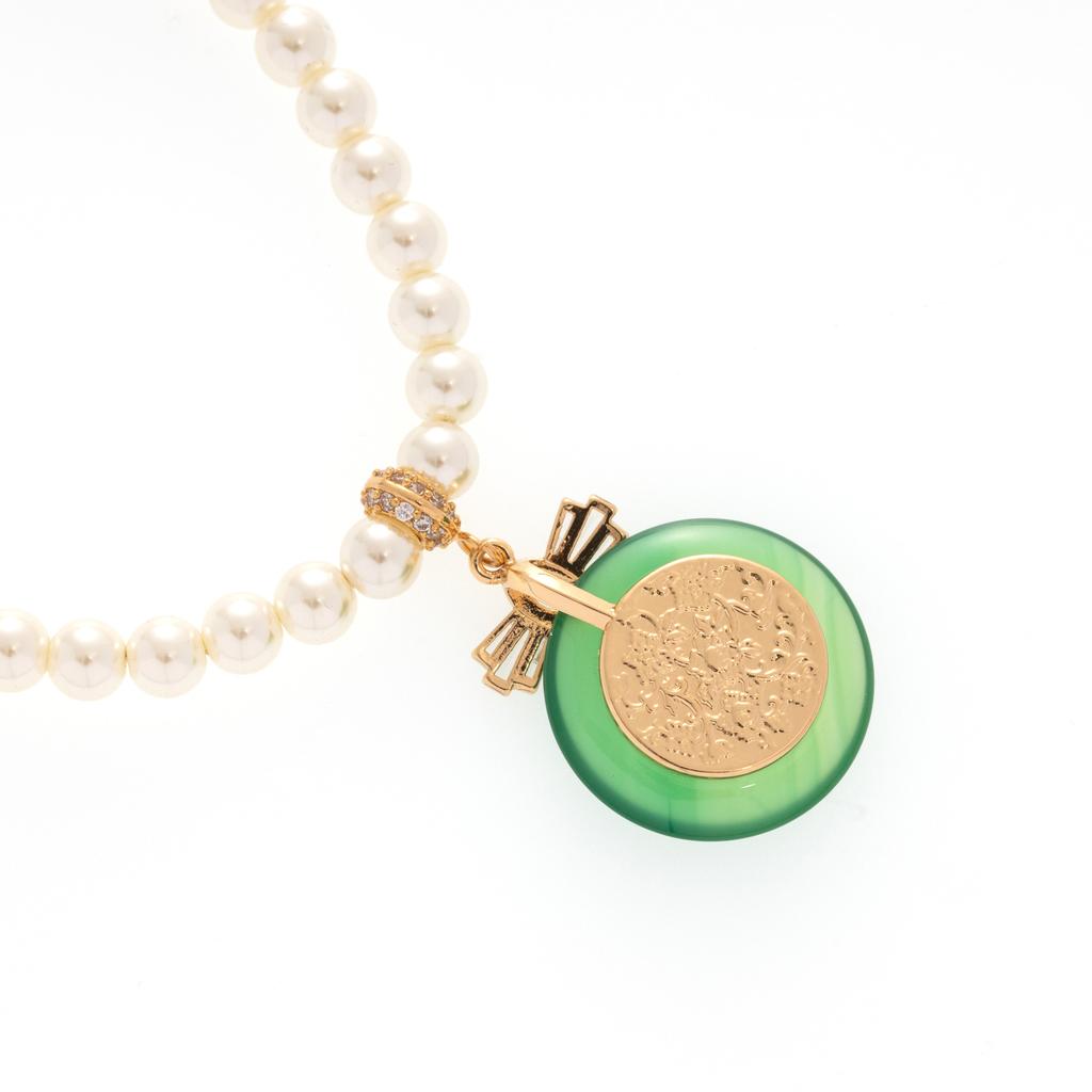 Green Safety Buckle Pendant Autumn And Winter Millet Bead Pearl Pendant Light Luxury Agate Collarbone Chain Women'S Necklace