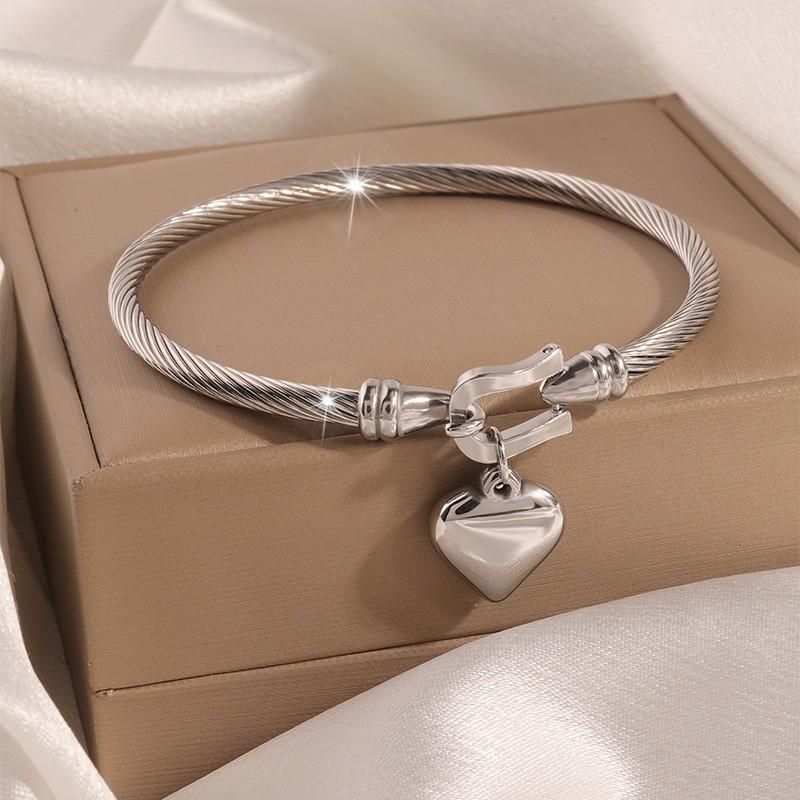 Exquisite Heart & Horseshoe Hook Bangle: High-End, Non-Fading Titanium Stainless Steel Bracelet for Women