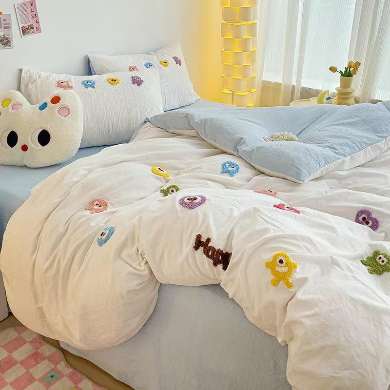 Class A Cotton Four-piece Set, Super Soft Cotton Towel, Embroidered Bed Sheet, Quilt Cover, Washed Cotton Three-piece Set, Comfortable And Soft Skin