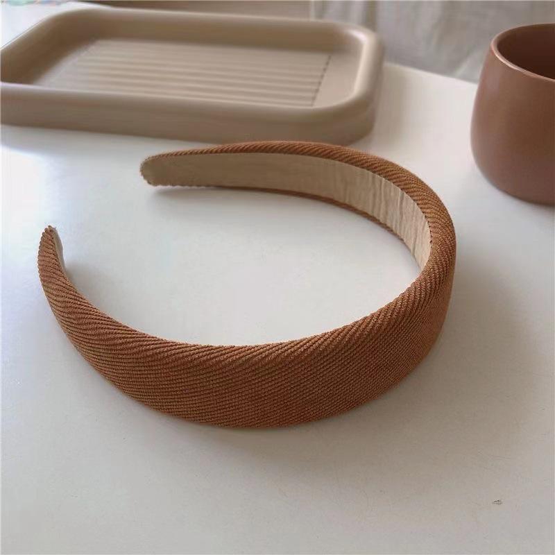 Women's Retro Korean Christmas Headband: High-End Autumn/Winter Hair Jewelry & Versatile Accessory
